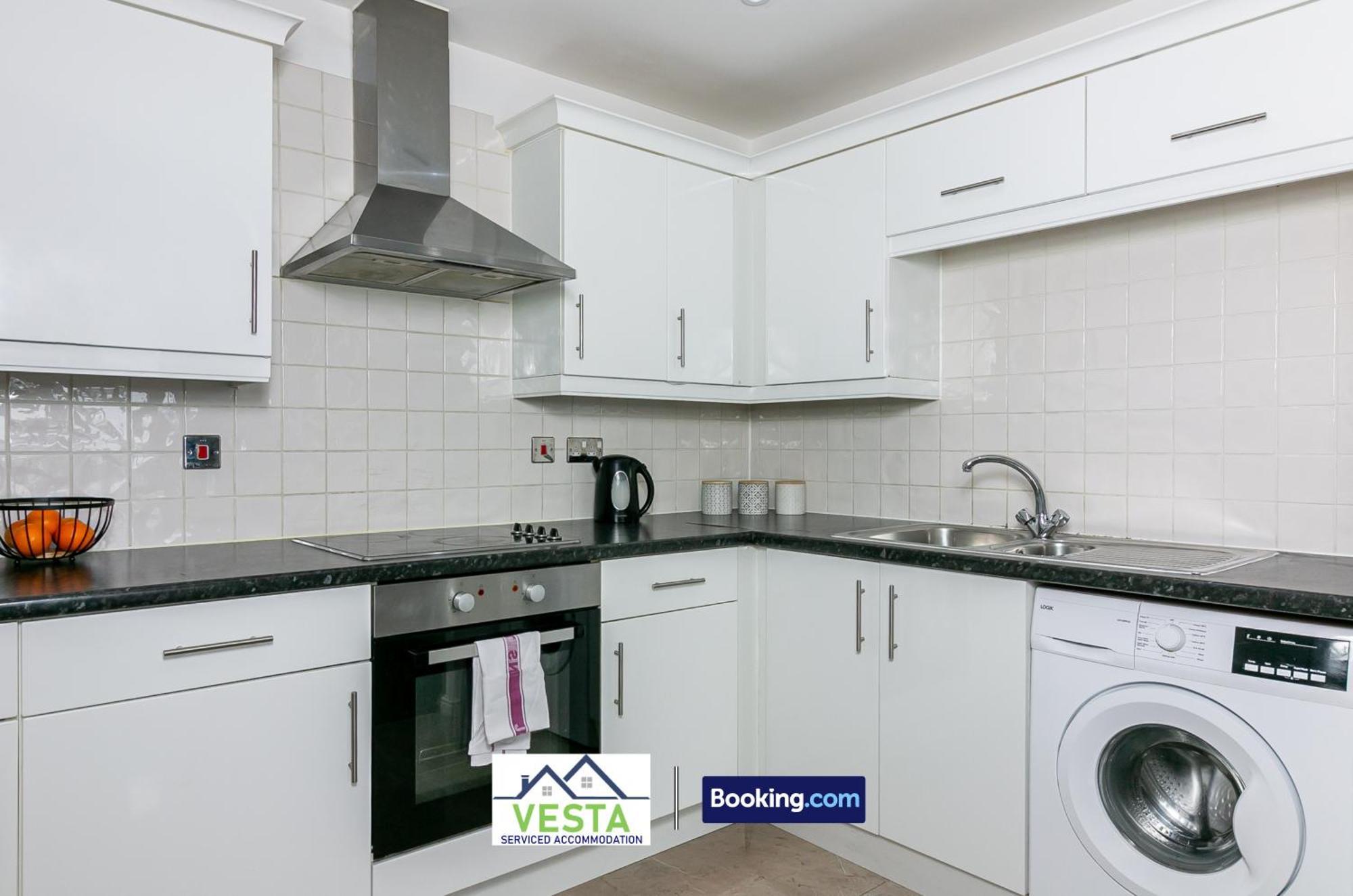 Two Bedrooms Apartment By Vesta Serviced Accommodation & Short Lets Hatfield With Free Wifi Exterior foto