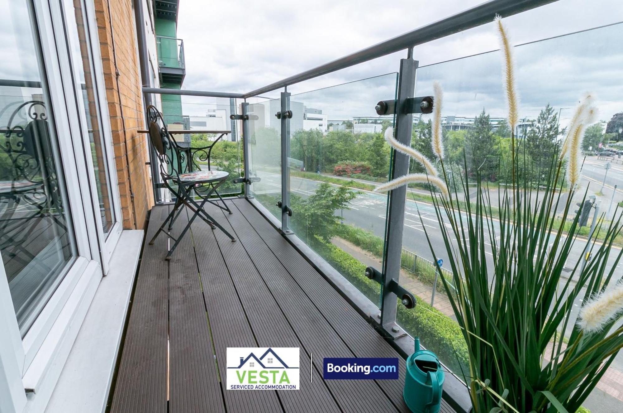 Two Bedrooms Apartment By Vesta Serviced Accommodation & Short Lets Hatfield With Free Wifi Exterior foto